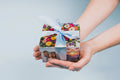 Make the gift package a memory to preserve. 